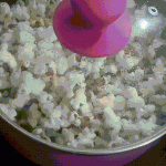 איך מכינים פופקורן בסיר - מתכון. צילום: שותים