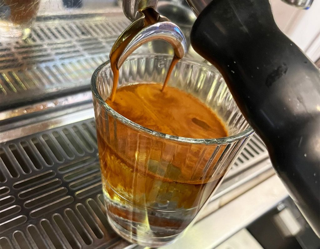 קפה אמריקנו.צילום: אנירן ארליך