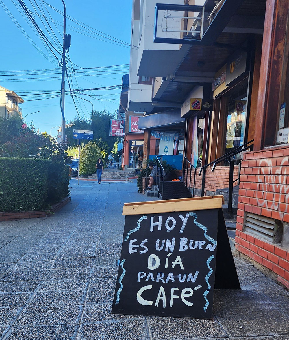זה יום טוב לקפה - ברילוצ'ה, ארגנטינה. צילום: יותם גולדפרב