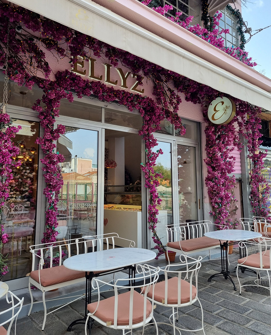Ellyz אתונה - בית קפה ורוד ואינסטגרמי. צילום: עיינה ברק