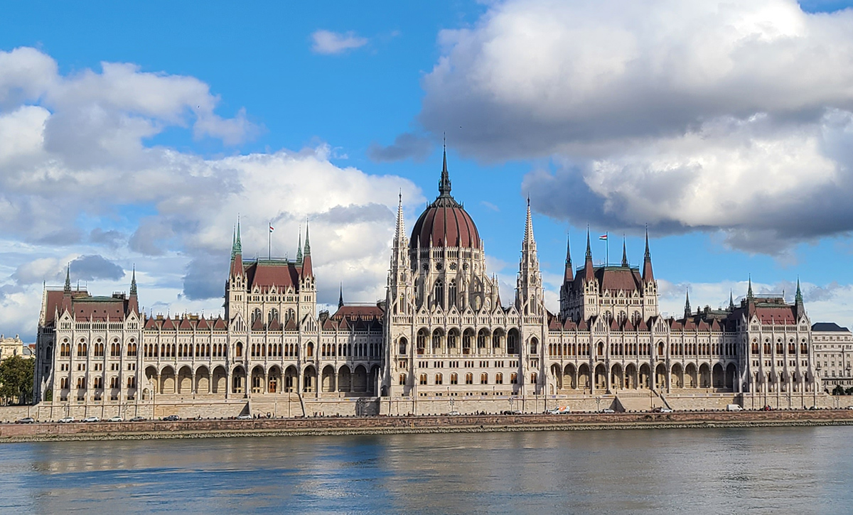בניין הפרלמנט בבודפשט. צילום: מגזין שותים
