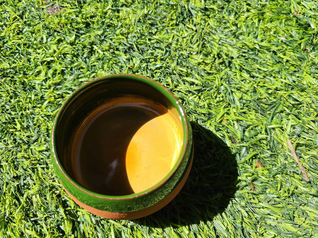 כוס אספרסו של קאפ-פדוקיה עם קפה של אספרסובר. צילום: מגזין שותים