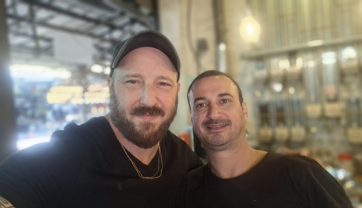 "פה בשוק התאהבתי בלשבת לשתות קפה". צילום: איתי שקד