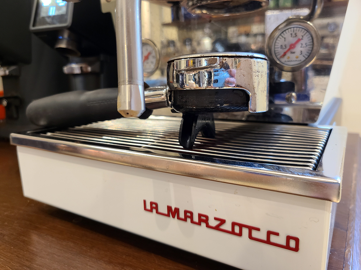 פורטפילטר מתחלף של לה מרזוקו לינאה מיקרה. צילום: מגזין שותים