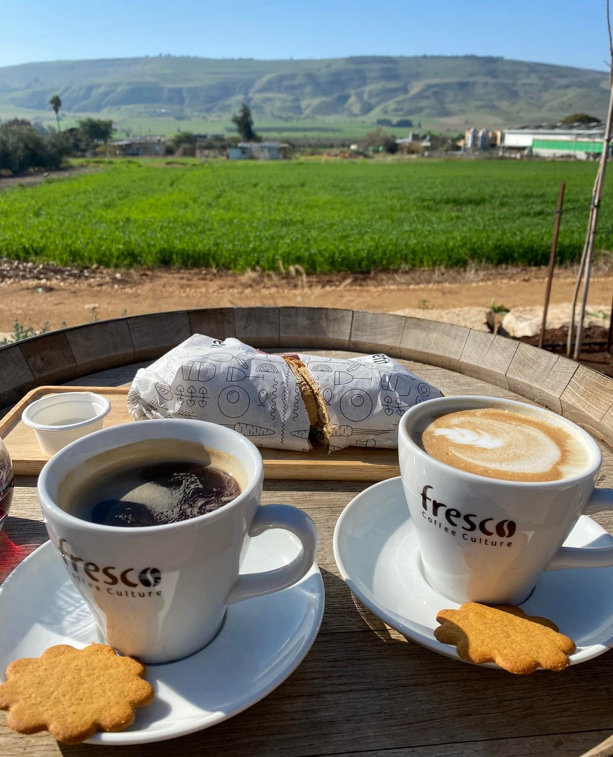 עגלת קפה שישו במושב הזורעים. צילום: ניצן פלג