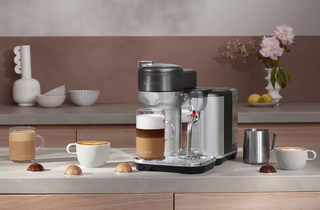 מכונת קפה Nespresso Vertuo Creatista. צילום: יח"צ נספרסו