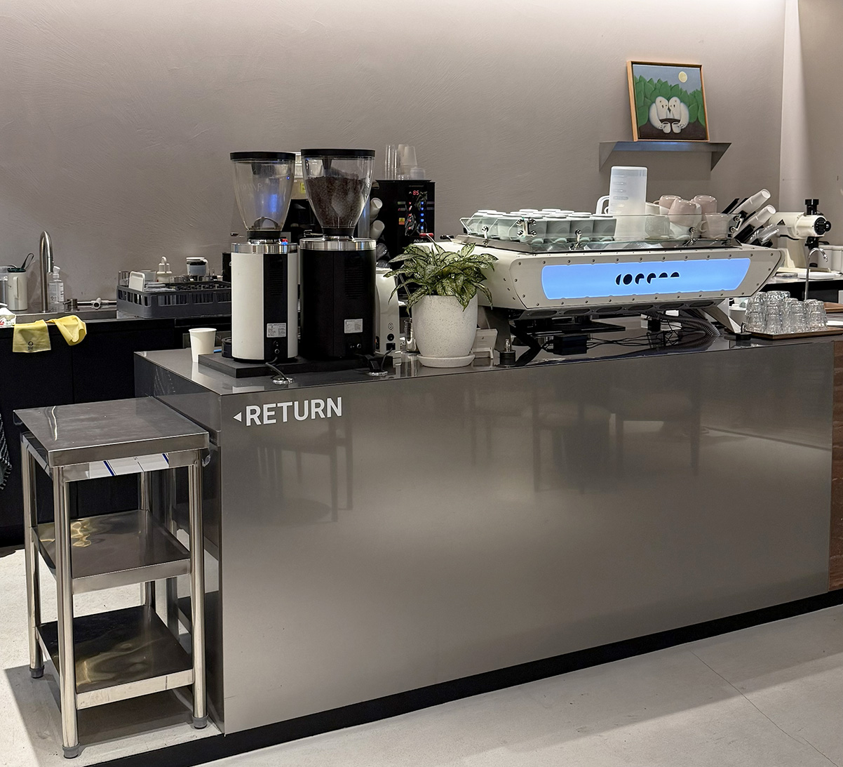 הקפה היה מצוין, מוקפד ועם מבחר גדול של פולים - Center Coffee בסיאול (צילום: רוזלי ברון)