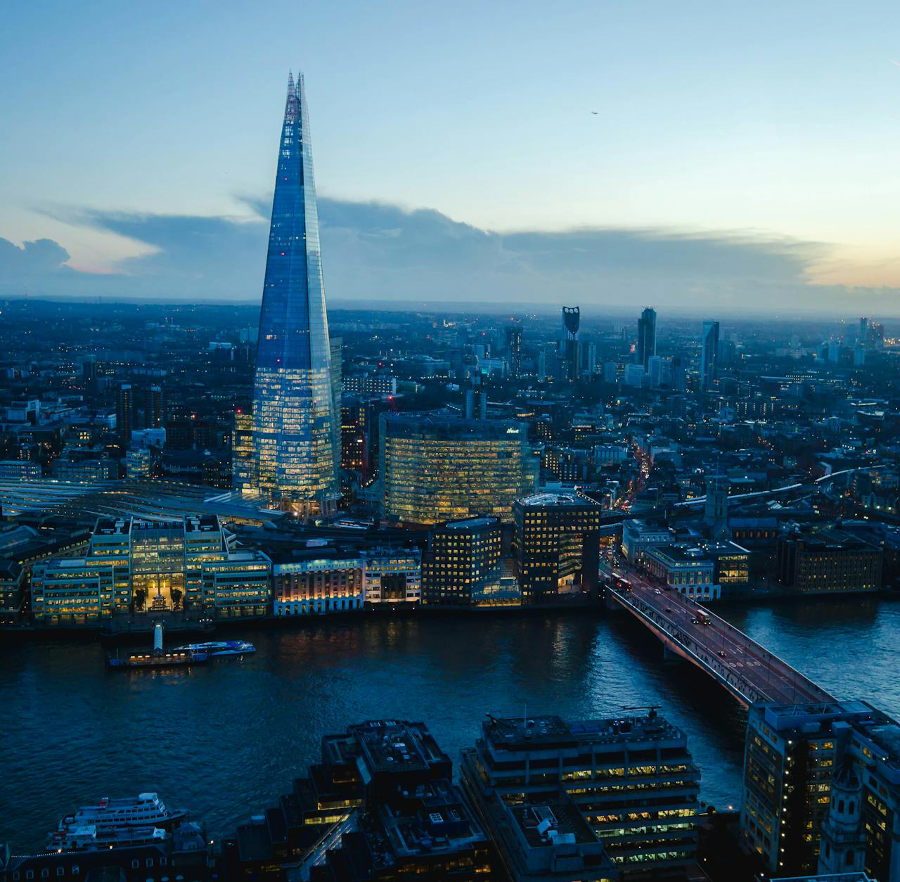 מבט אווירי על לונדון. צילום: Naveen Annam