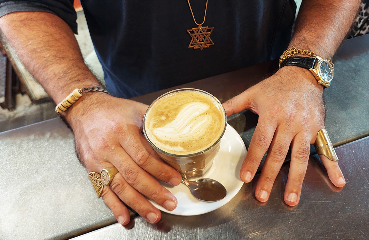 הפוך שיבולת בקפה בשוק בתל אביב. צילום: איתי שקד