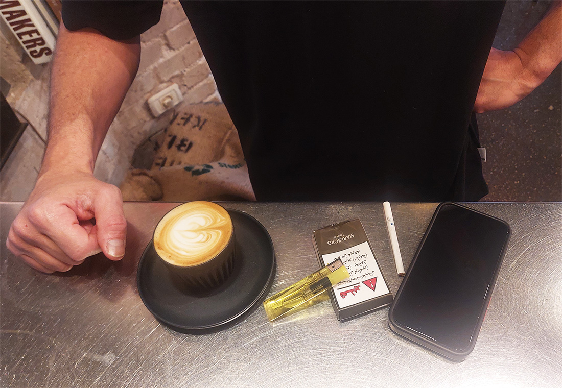 קורטדו שיבולת בכוס האסקי אוסטרלית. צילום: איתי שקד