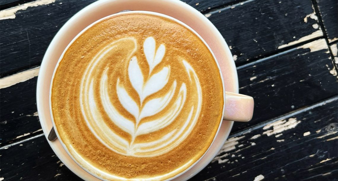 הלקוח לא תמיד צודק: דעה (לא) פופולרית על חלב בקפה