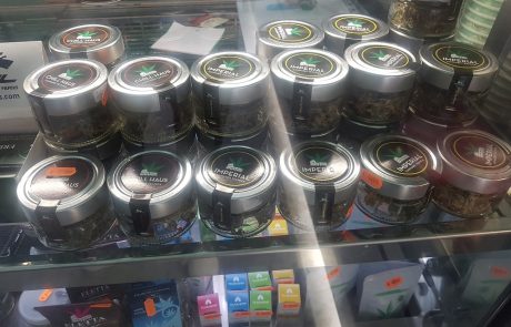מה ידעתם על סצנת הקופי-שופס והקנאביס החוקי (בערך) ברומא?