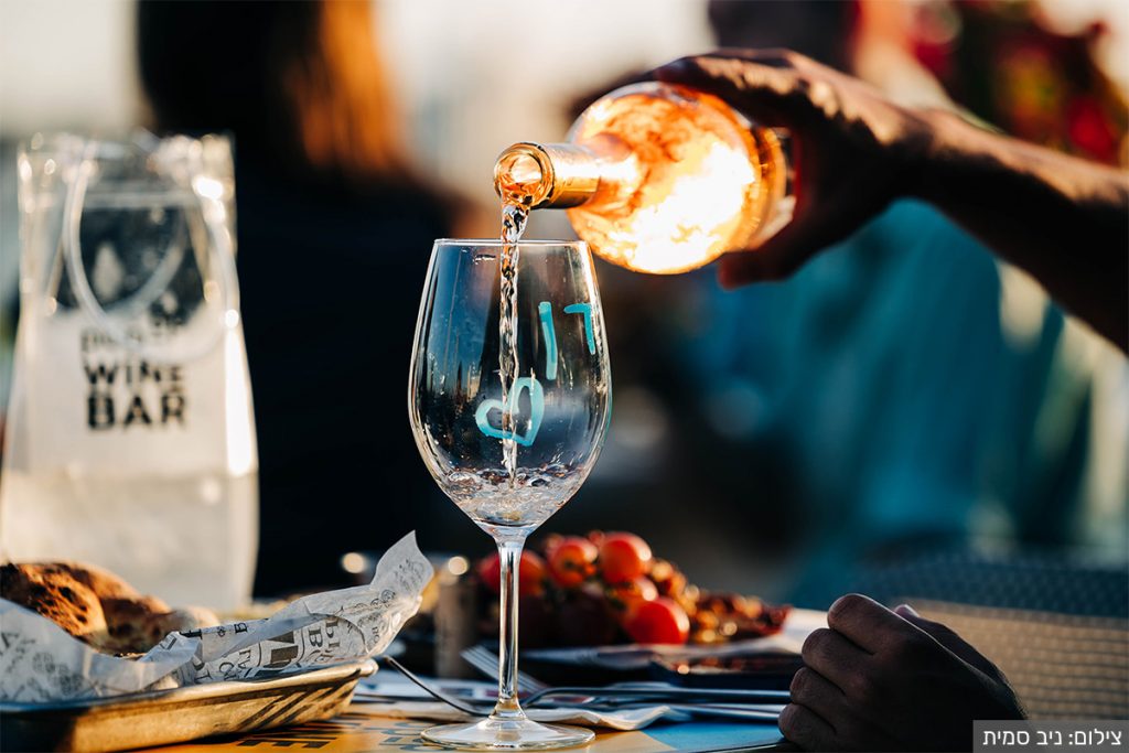 פופ-אפ בר יין של יקבי כרמל. צילום: ניב סמית